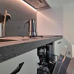 Gigi House - Piazza Mazzini - 200m Dal Mare Con Posto Appartamento *